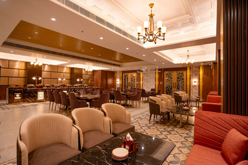 Hotel restaurant dining room
